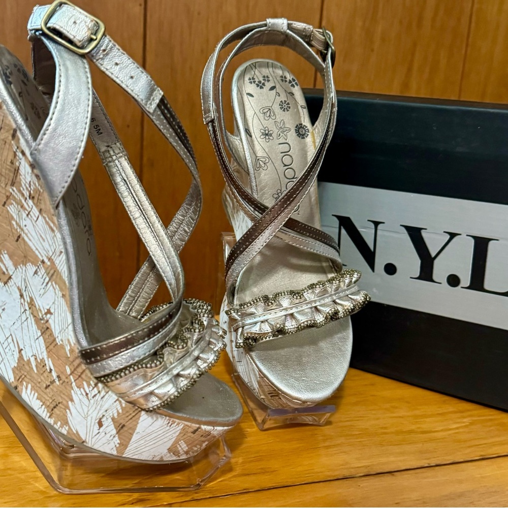N.Y.L.A Wedges size 7 gold tone and beige color.
